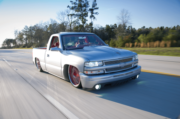 THE ACCIDENTAL SHOW TRUCK | 2000 Chevy Silverado - Street Trucks