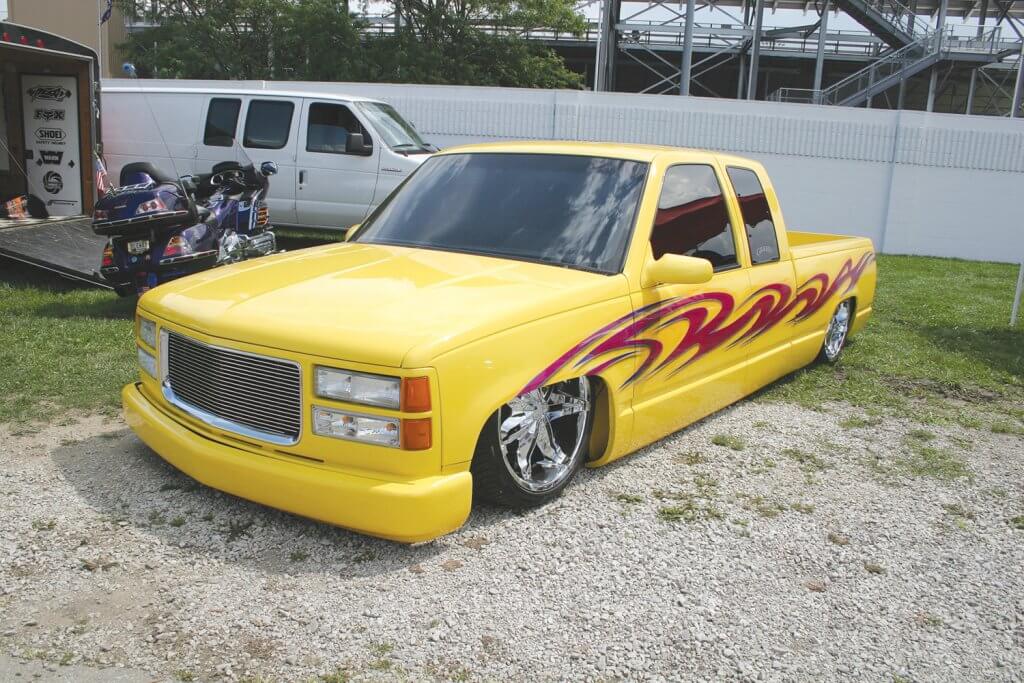 Saluting the C/K | Chevy's iconic sport truck of the 90s - Street Trucks