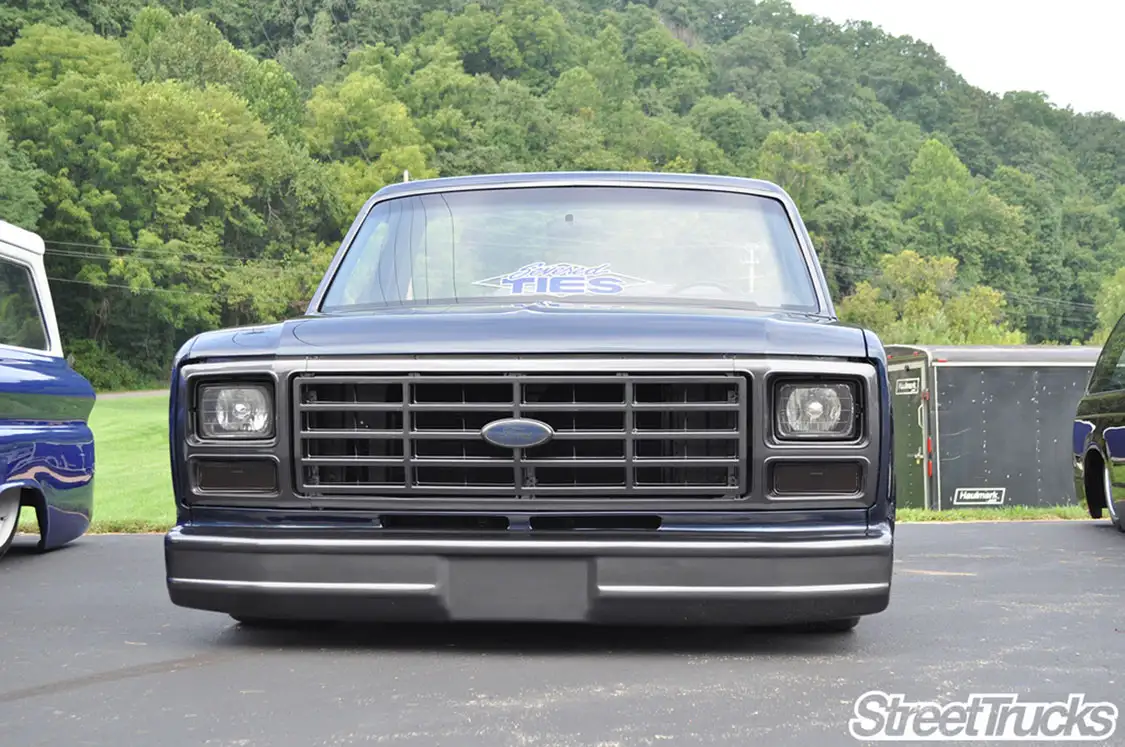 1985 Ford Bronco- El Broncero Front