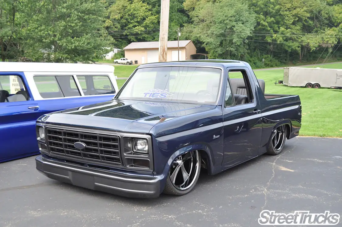 1985 Ford Bronco- El Broncero