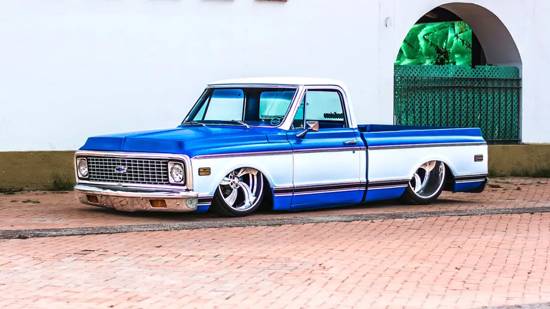 1972 Chevrolet C10 Custom Blue White