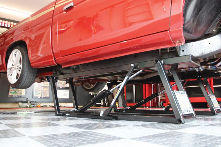 Quickjack Setup and Use: The Ultimate Portable Car Lift - Street Trucks