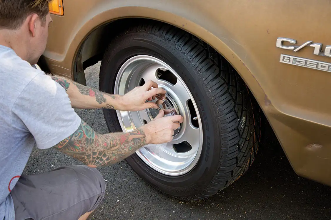 Rev Classic Wheel 107s in silver finish