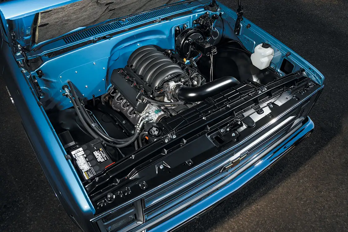 1984 Chevy C10 Engine