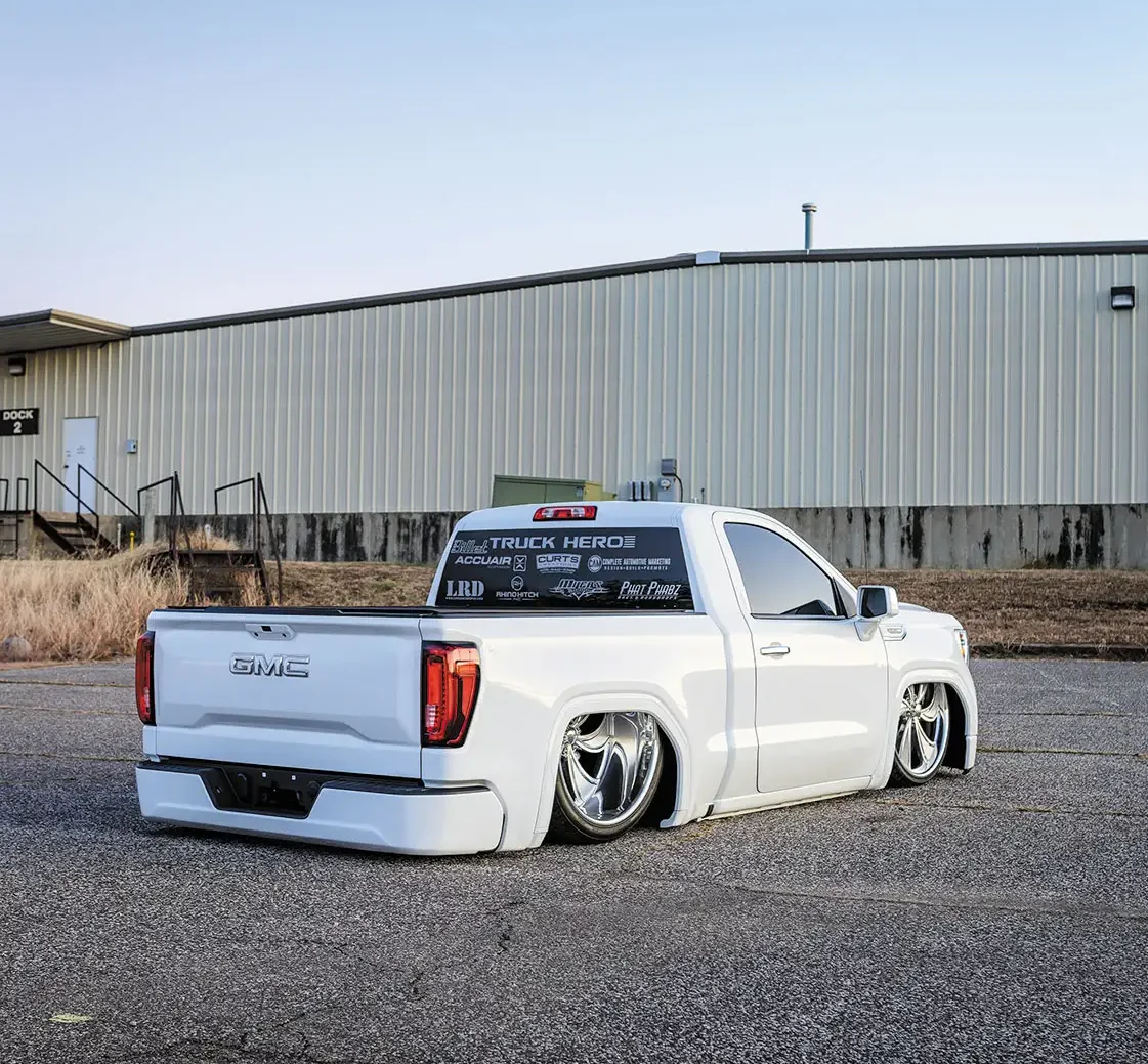 ’19 GMC Sierra SWB Back 