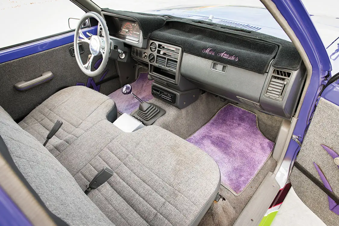 1987 Mazda B2000 Interior 