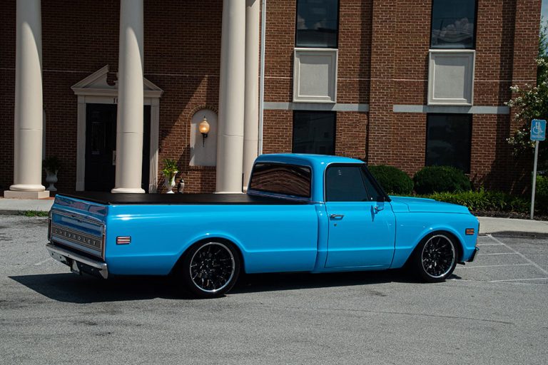 Fully Custom Longbed 1971 Chevy C10 Fleetside - Street Trucks