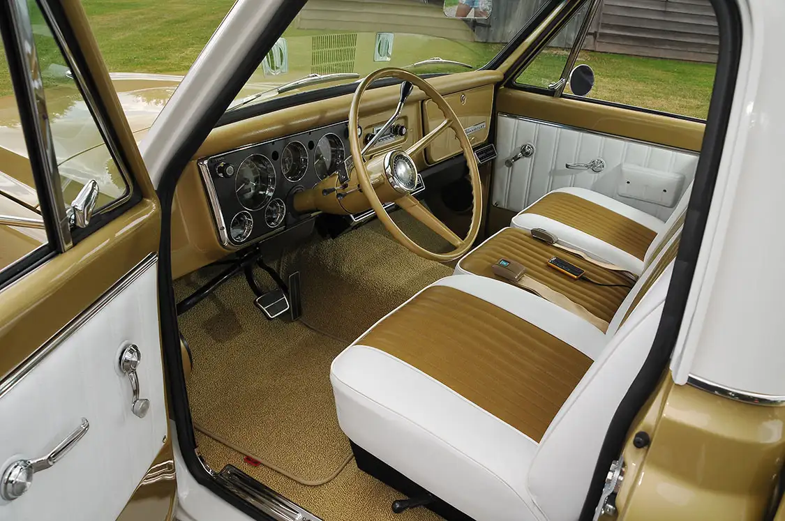 1968 Chevy C-10 Steering and Interior