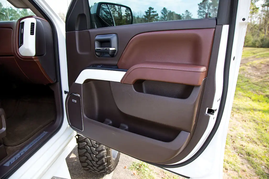 2015 Chevy Silverado 2500HD High Country Door 