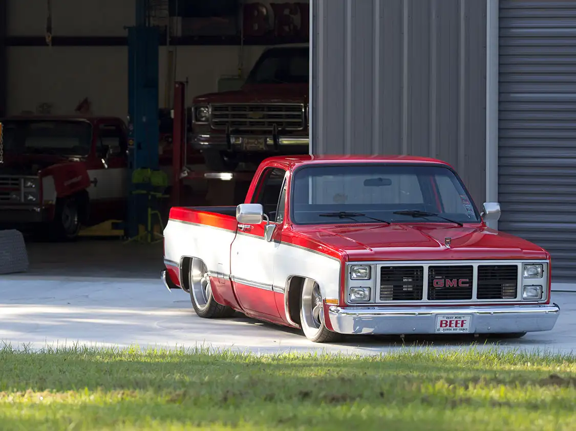 Squarebody Chevy C10 Front 