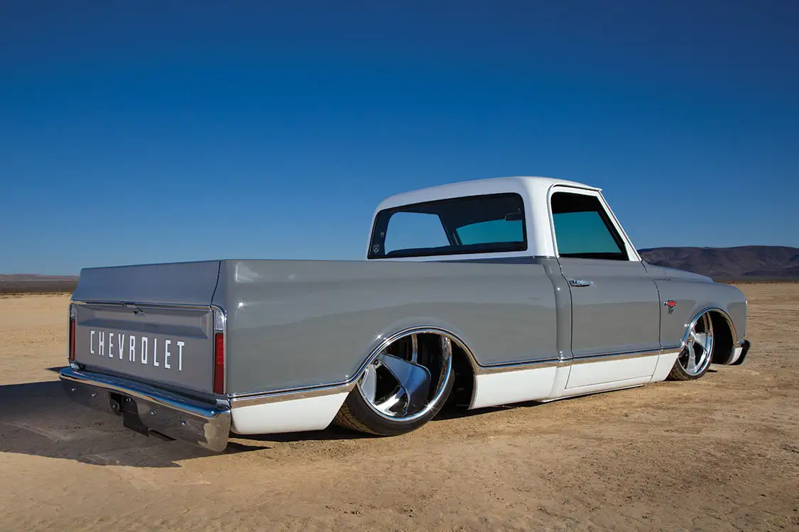 Side View of 1971 Chevy C-10