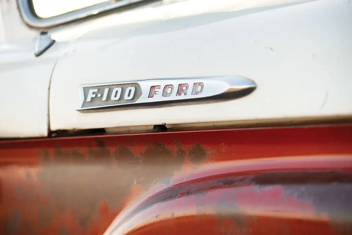 F-100 Ford