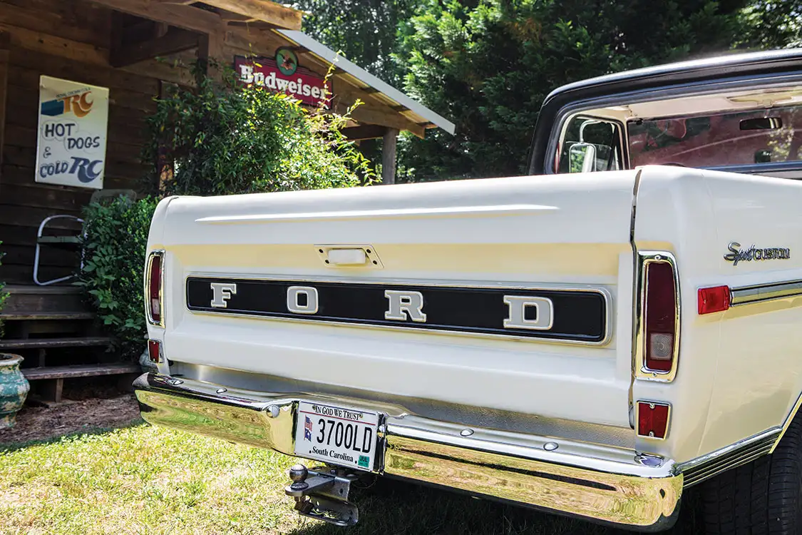 1971 Ford F-100 Sport Custom Back