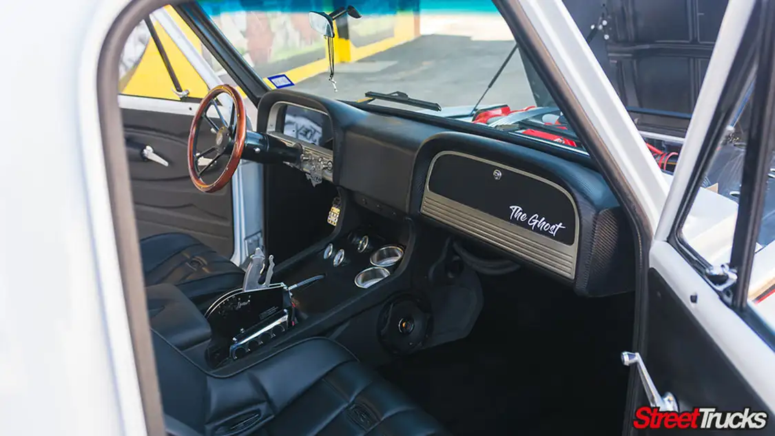 1968 Chevy C10 interior