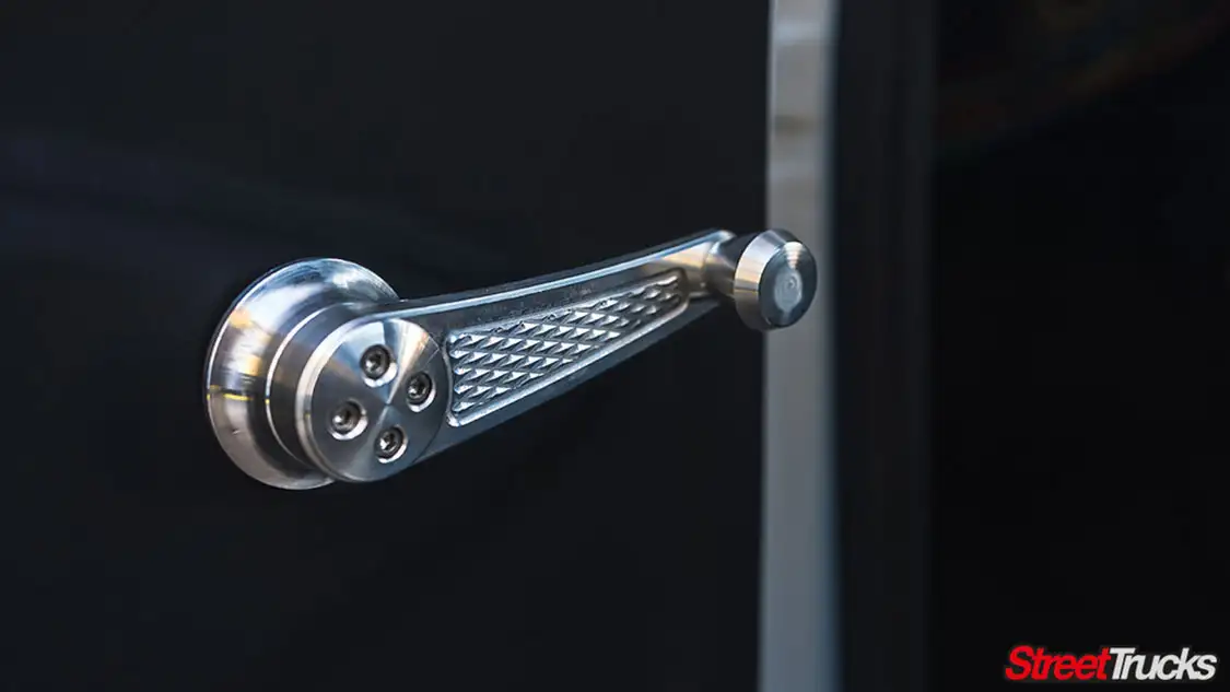 Door handle